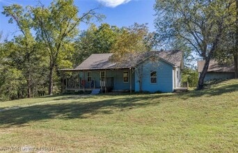 Building Photo - 15615 Hopewell Way