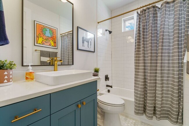 Foto del edificio - 1511 Oak Heights Dr