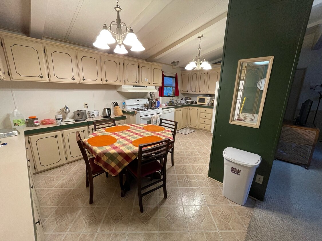 Foto principal - 107 Mary Ln