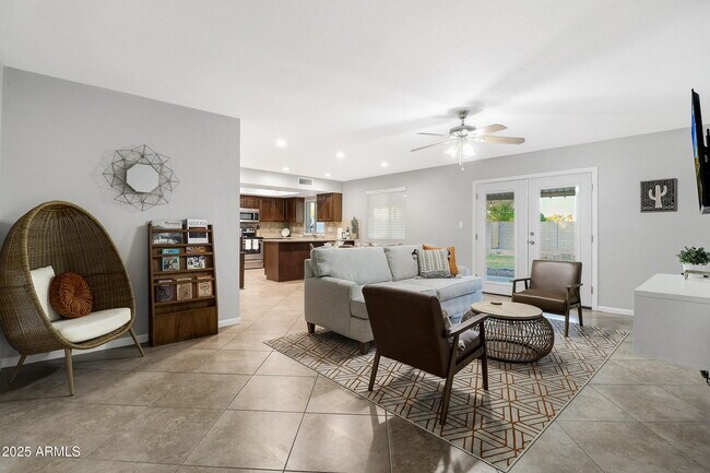 Foto del edificio - 5803 S Kenwood Ln