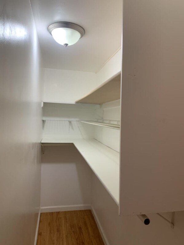 Foto del edificio - 8820 Fern Ave