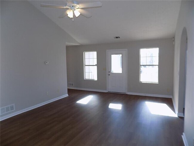 Building Photo - 528 Arcadia Ct