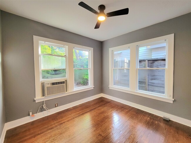 Building Photo - 1238 Peden St
