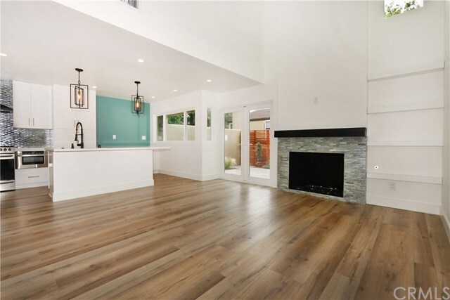 Primary Photo - 3752 Towne Park Cir