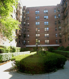 Foto del edificio - 3950 Blackstone Ave