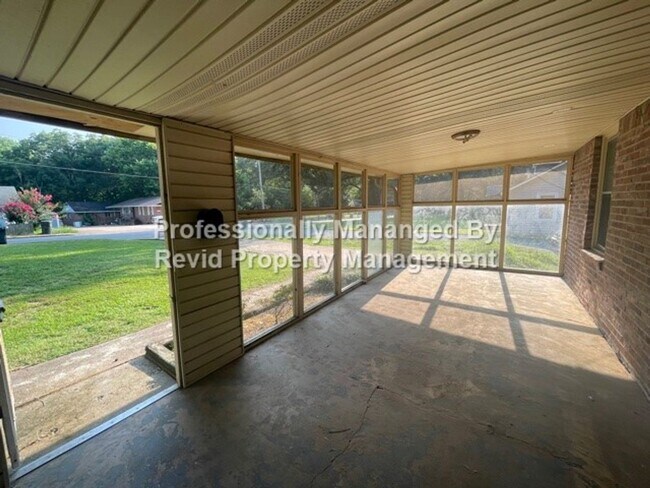 Foto del edificio - 3541 Stuart Rd