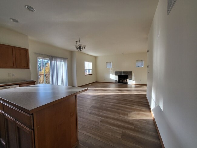 Foto del edificio - Beautiful 3 Story Home in Napavine