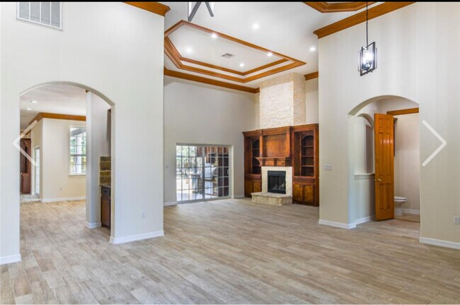 Building Photo - 12446 Willis Waukegan Rd