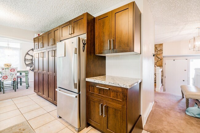 Foto del edificio - 450 E Mill St S