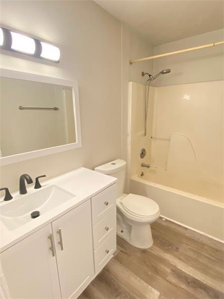 Foto del edificio - 635 Maxwell St