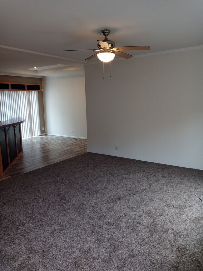 Building Photo - 3bd/2 bath Mobile Home Available now!