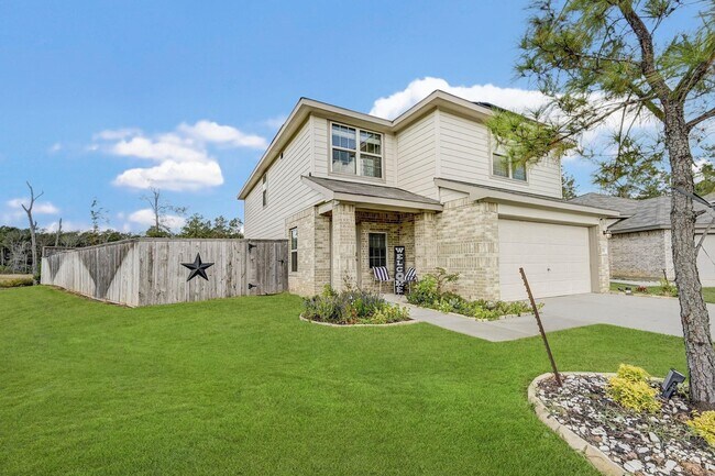 Foto del edificio - 1702 Campos Ct