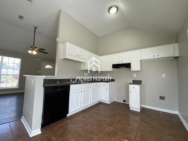 Foto del edificio - 4715 Lace Bark Cove