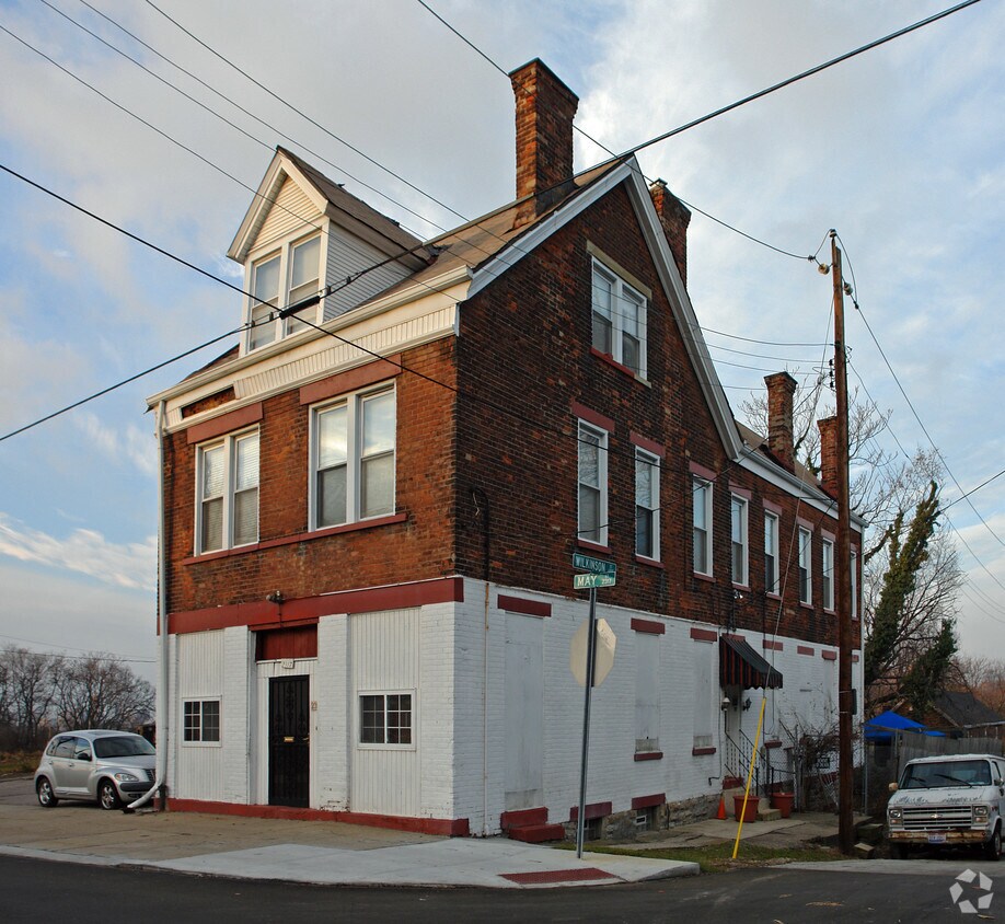 Building Photo - 2317 May St