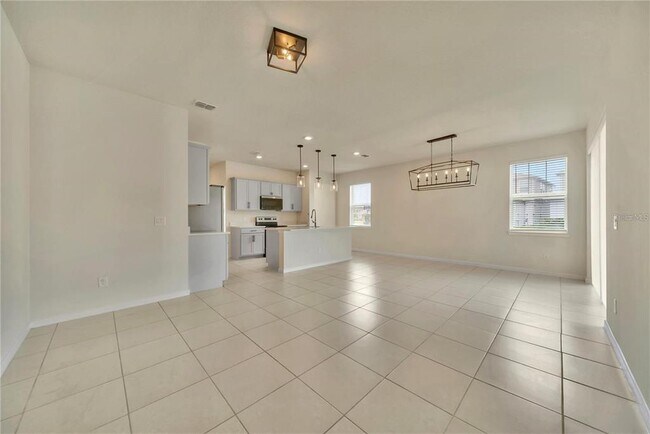 Foto del edificio - 2601 Blowing Breeze Ave