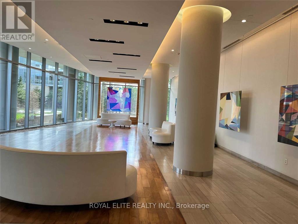 Primary Photo - 70 Forest Manor Rd