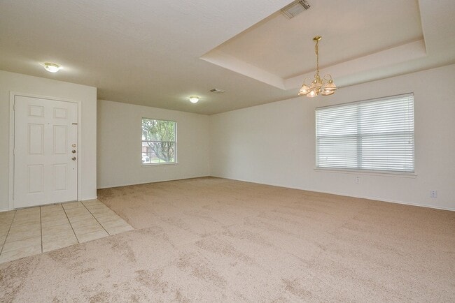 Foto del edificio - 18326 Thicket Grove Rd