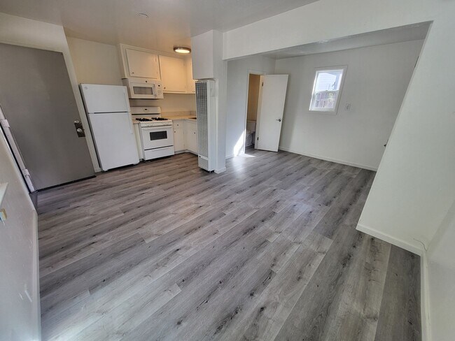 Foto del edificio - MIN0612>**