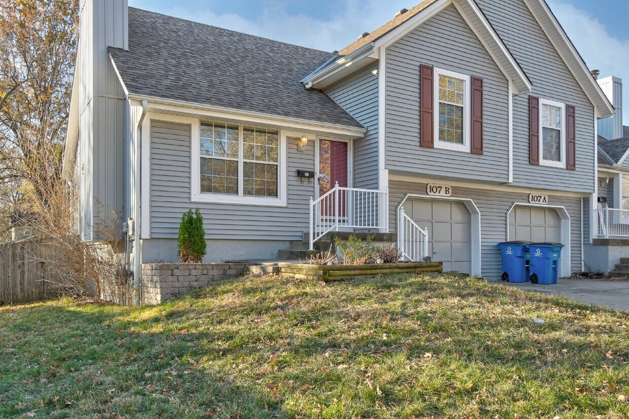 Foto principal - 107 NE Maggie Ave Unit B Lees Summit (Jack...