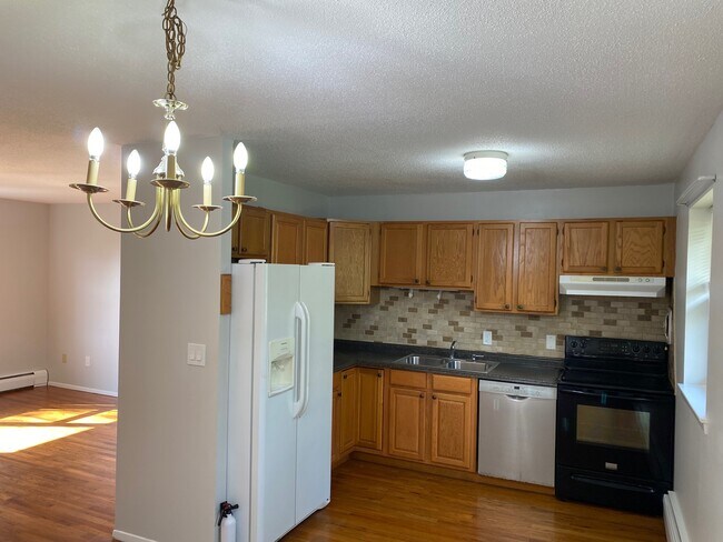 Building Photo - 43 Mountain Laurel Dr