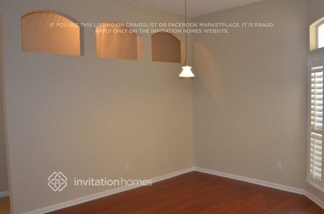 Building Photo - 2115 Trailwood Dr