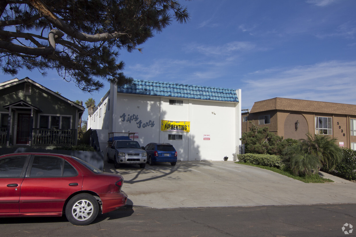 Building Photo - 5040 Del Monte