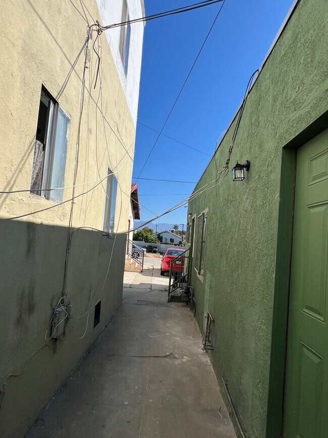 Foto del edificio - 2815 1st St