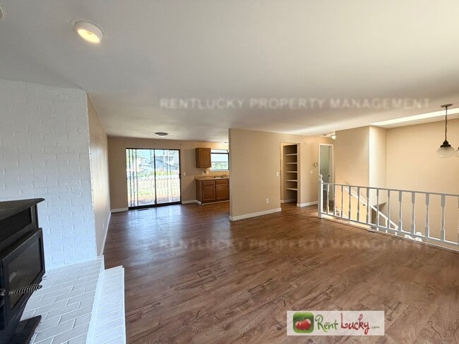 Building Photo - 2516 S 284th St