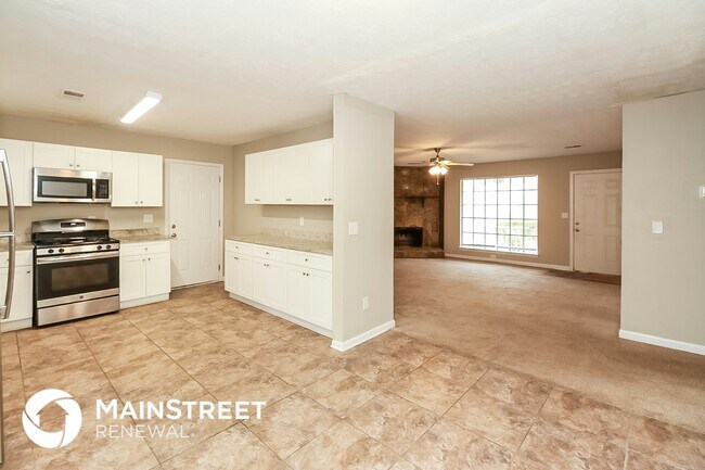 Foto del edificio - 8170 Winewood Ct