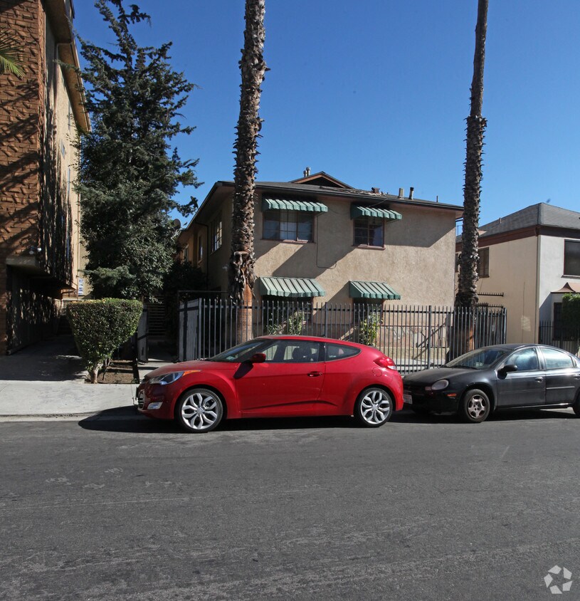 Foto del edificio - 1410-1412 N Mansfield Ave
