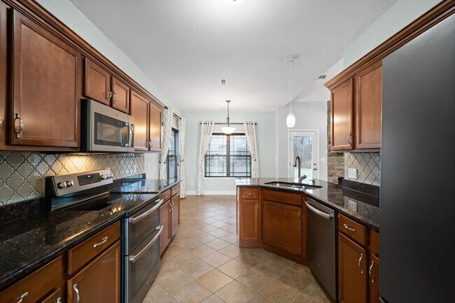 Foto del edificio - 1389 Judge Tyler Dr