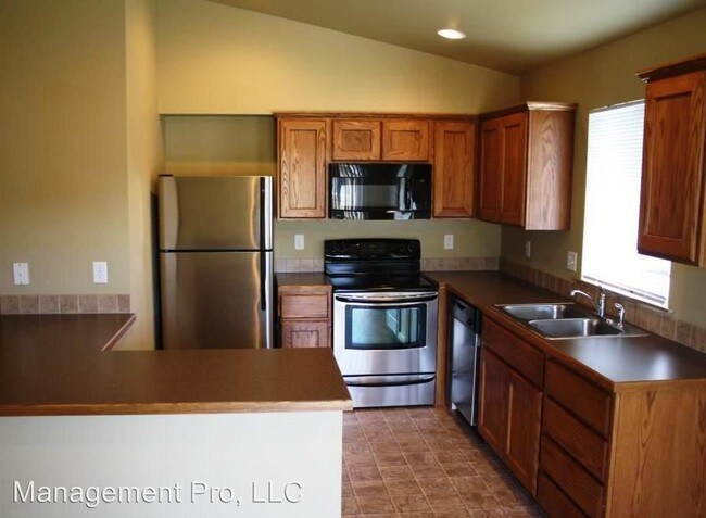 Building Photo - 3041 W Acarrera Ln