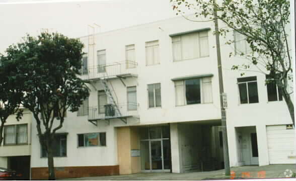 Primary Photo - 725 Monterey Blvd