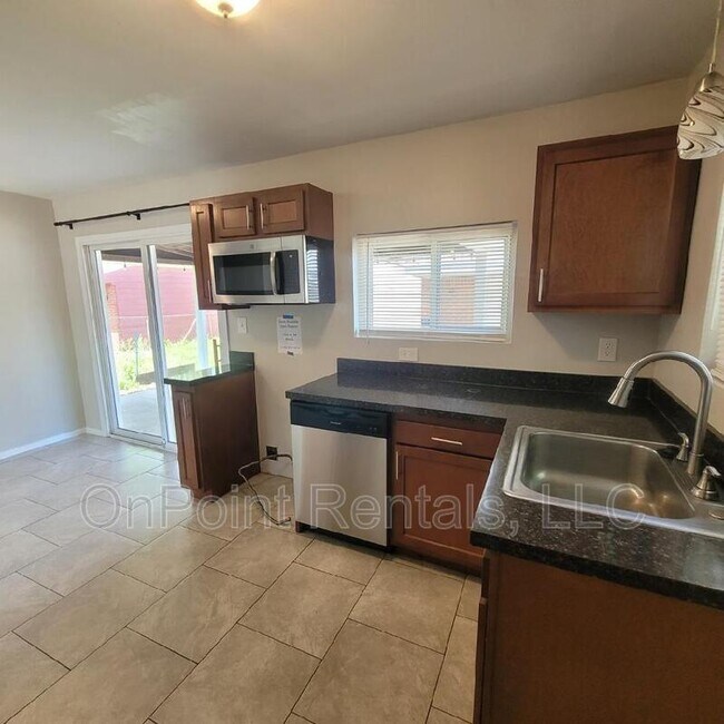 Foto del edificio - 32448 Birchwood St