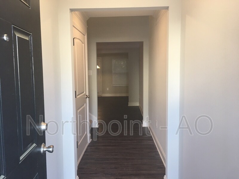 Foto principal - 5241 Hanover St