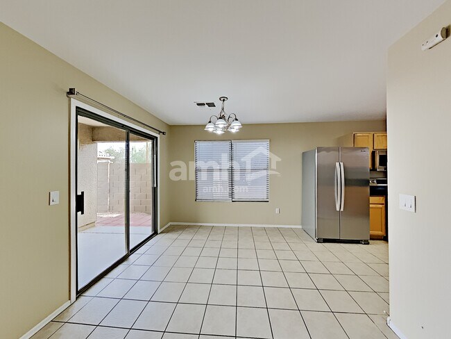 Foto del edificio - 6133 S Wilson Dr