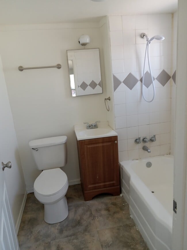 134 S Broadway St Unit 3, Fallon, NV 89406 Apartments in Fallon, NV