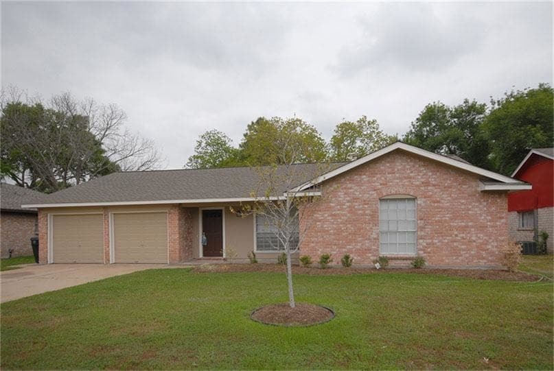 Primary Photo - 9706 Kemp Forest Dr