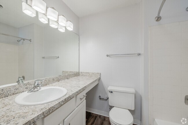 Foto del edificio - Royal Arms of Green Hills