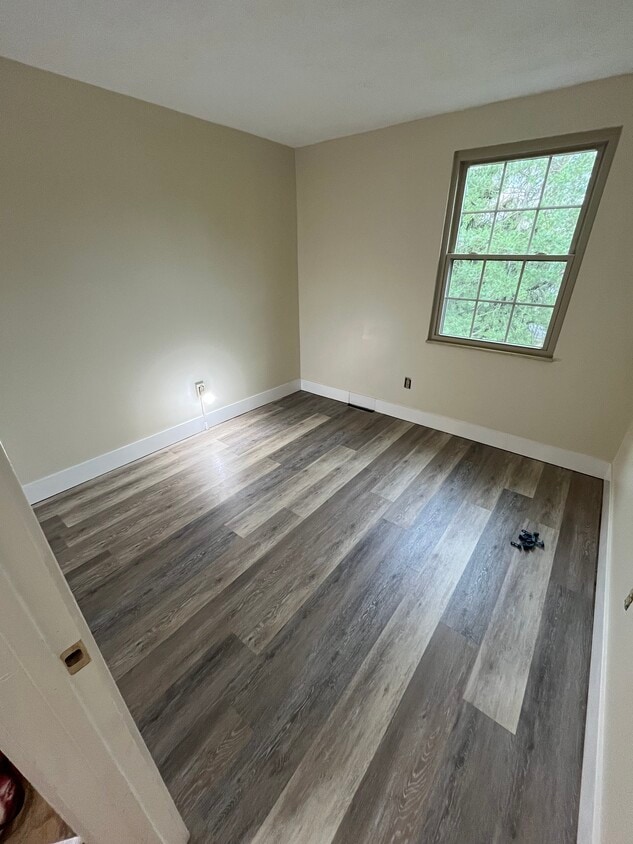 Standard layout of the bedroom - 577 Pine Line Dr