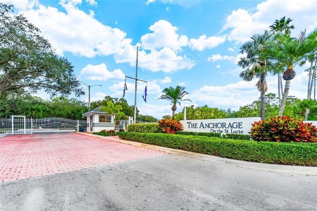 Foto del edificio - 2516 SE Anchorage Cove