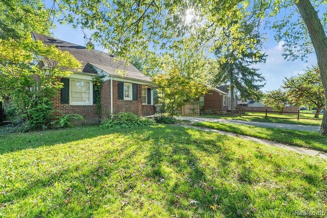 Foto del edificio - 1109 Shadowlawn St