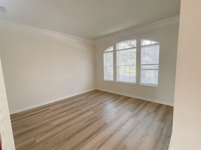 Building Photo - 5723 Ames Crossing