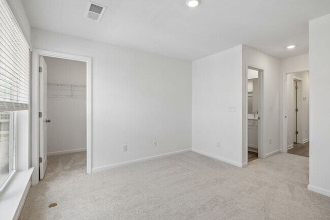 Building Photo - 4158 Tillie Cir