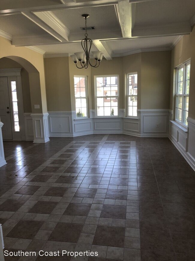Building Photo - 5 br, 3 bath House - 678 Red Oak Drive