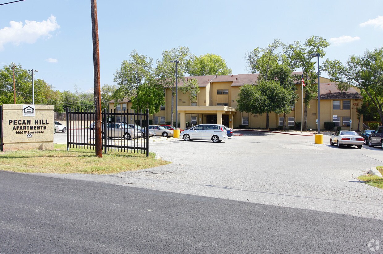 Pecan Hill Apartments San Antonio, TX