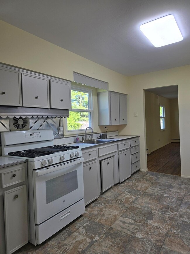 Building Photo - 74 Clifton Pl