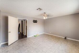 Building Photo - 4268 Hampshire Cir