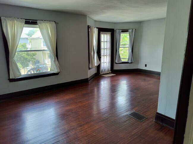 Building Photo - 227 Crowley Ave