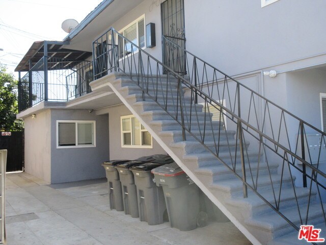 Building Photo - 1246 W 144th St